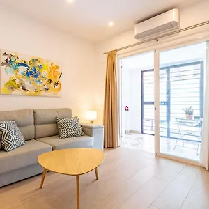  Apartment Nine O'clock Metrosol