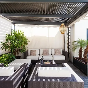 City Rooftop Paradise - Space Maison Apartment